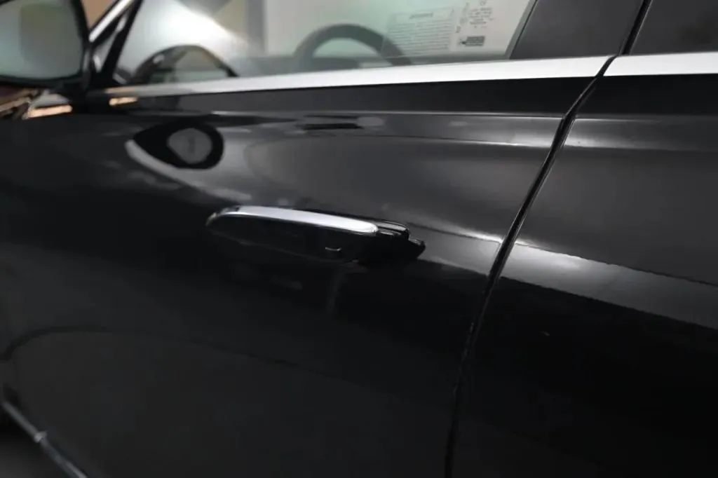 Mercedes-Benz S-Class photo 16