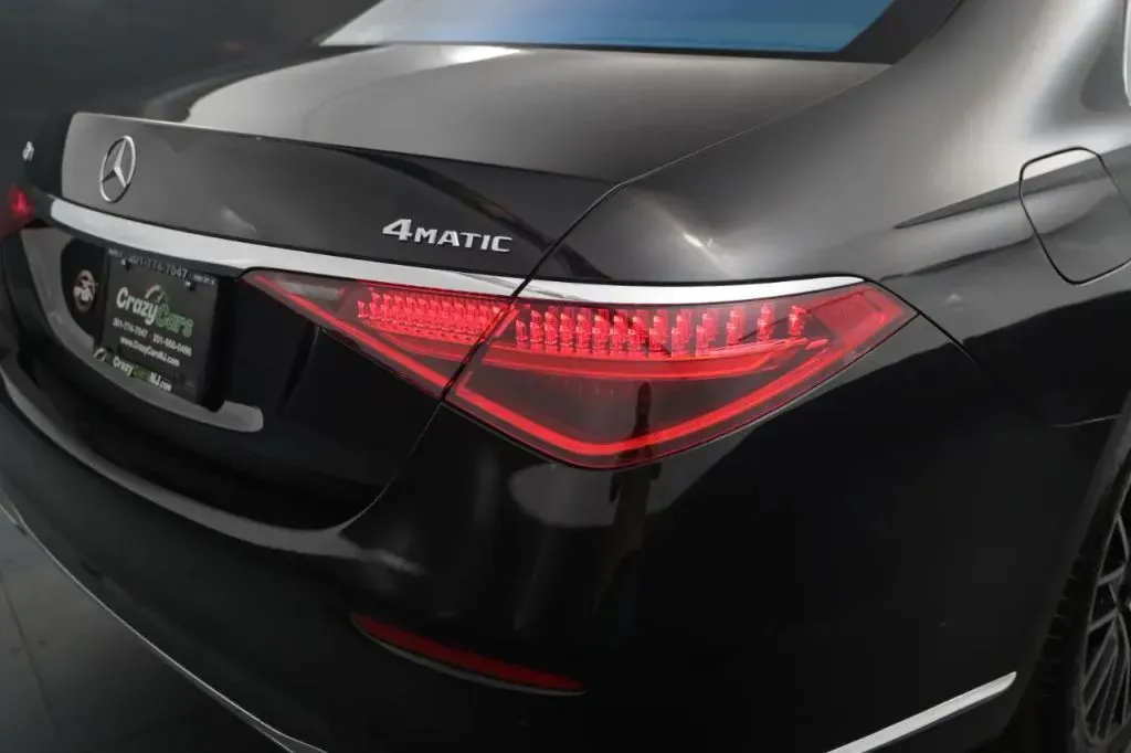 Mercedes-Benz S-Class photo 19