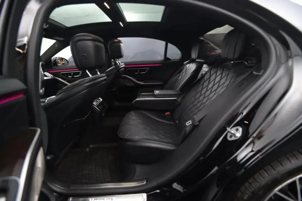 Mercedes-Benz S-Class photo 49