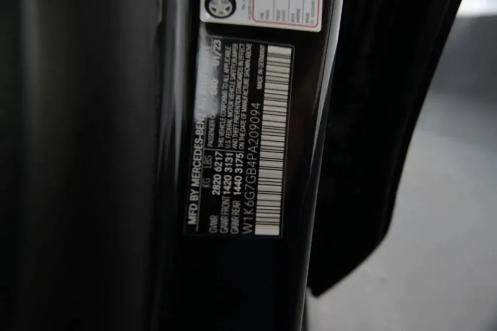 Mercedes-Benz S-Class photo 23