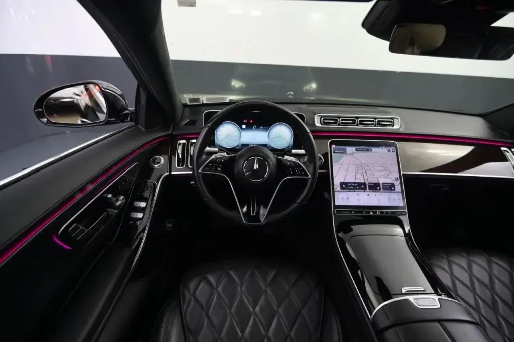 Mercedes-Benz S-Class photo 41