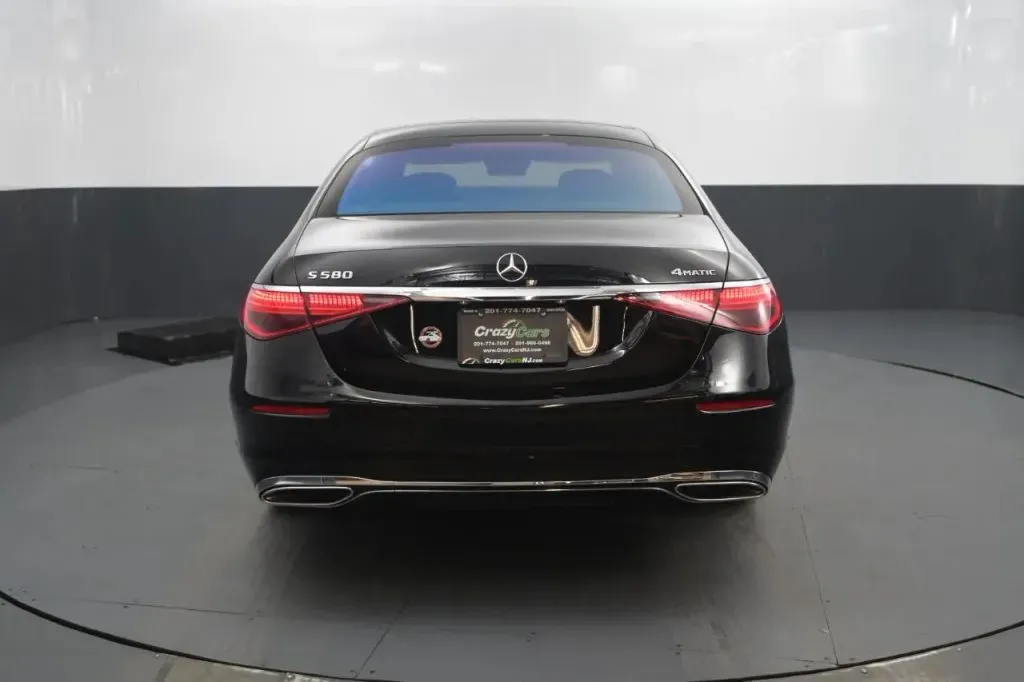 Mercedes-Benz S-Class photo 4