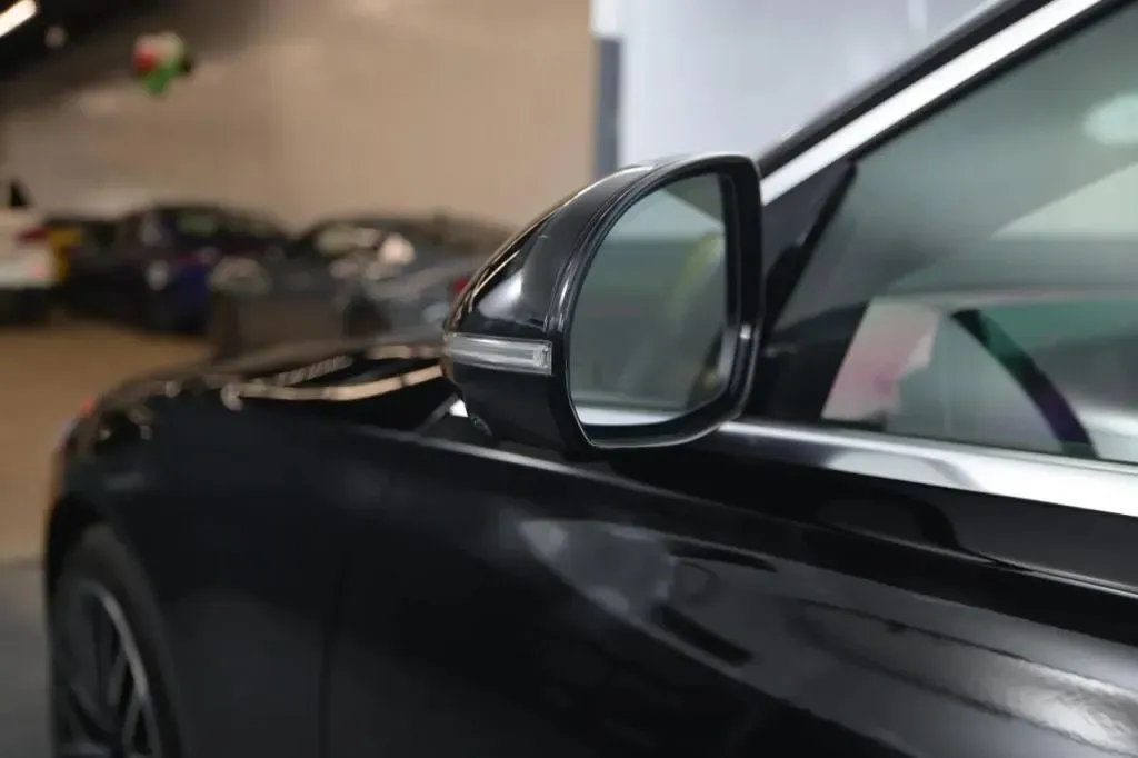 Mercedes-Benz S-Class photo 15