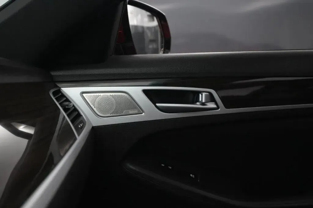 Genesis G80 photo 34