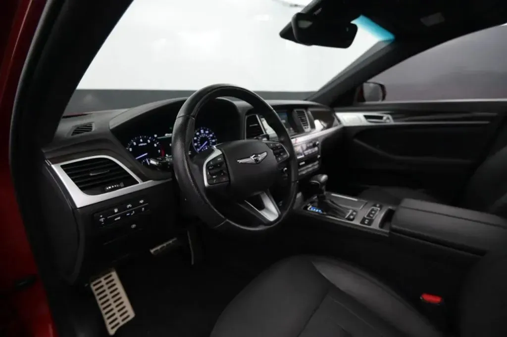 Genesis G80 photo 44