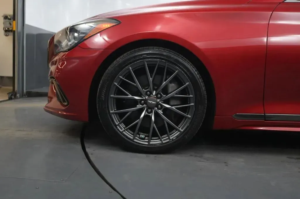 Genesis G80 photo 12