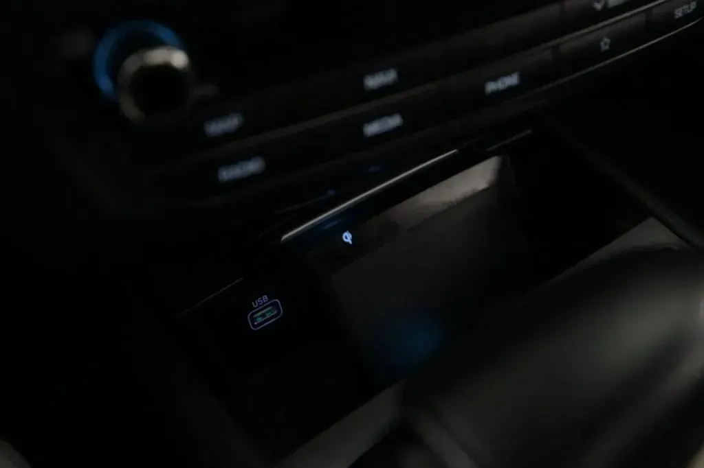 Genesis G80 photo 29