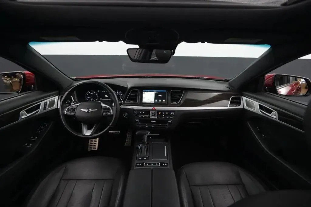 Genesis G80 photo 36