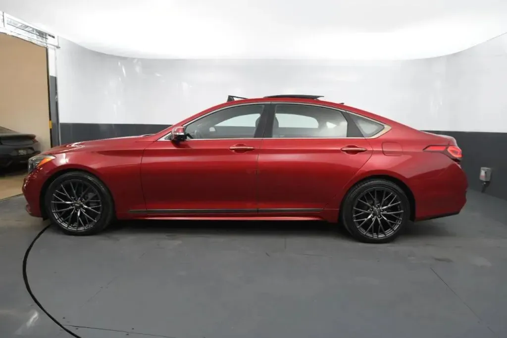 Genesis G80 photo 2
