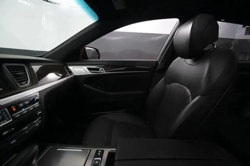Genesis G80 photo 33