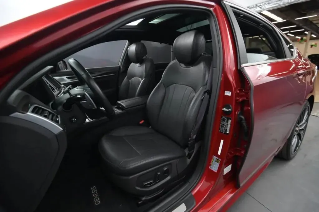 Genesis G80 photo 45