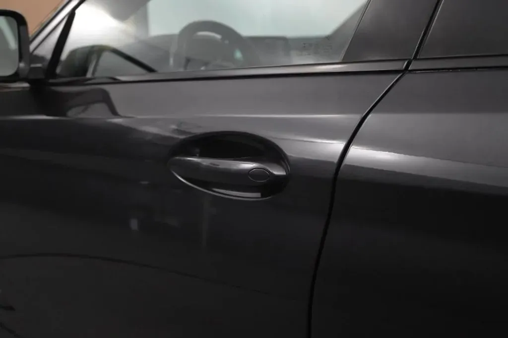 2021 BMW 5 Series M550i - Photo 15