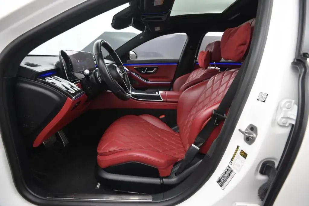 Mercedes-Benz S-Class photo 37