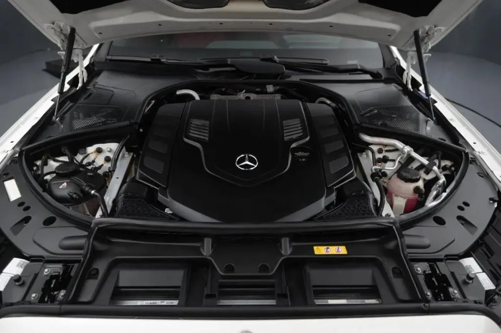Mercedes-Benz S-Class photo 19