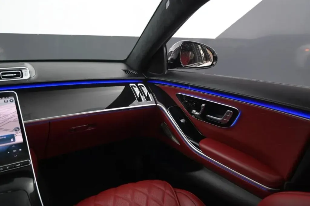 Mercedes-Benz S-Class photo 33