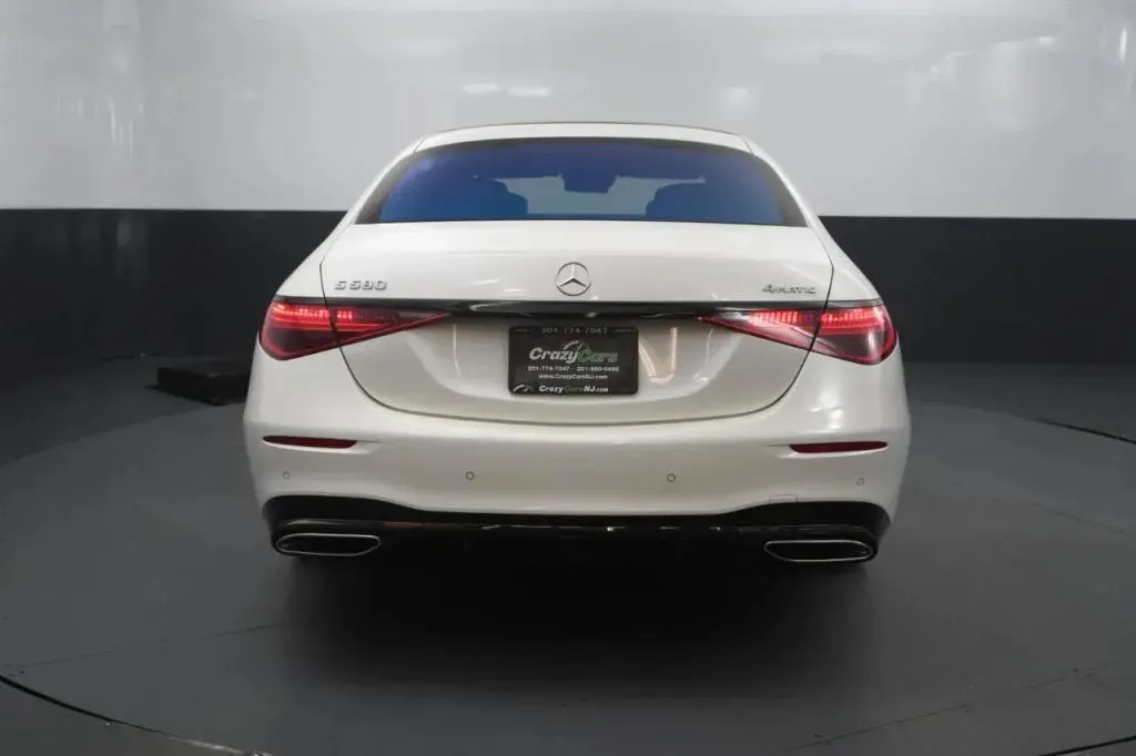 Mercedes-Benz S-Class photo 4