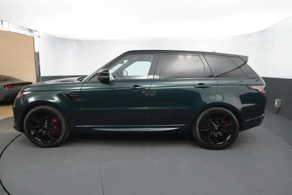 Land Rover Range Rover Sport photo 2
