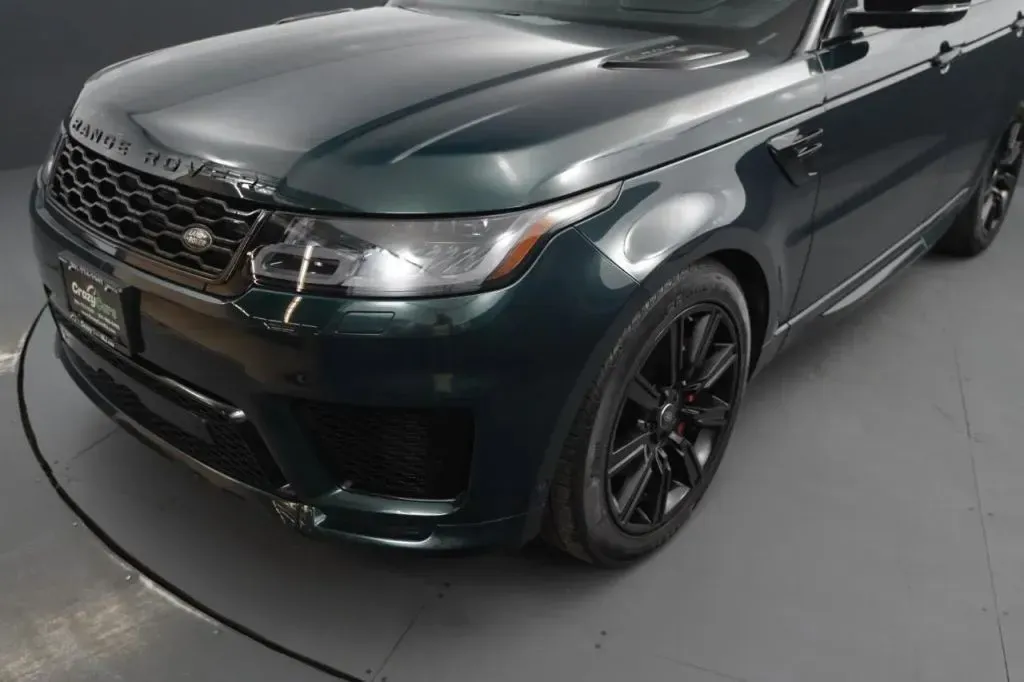 Land Rover Range Rover Sport photo 9