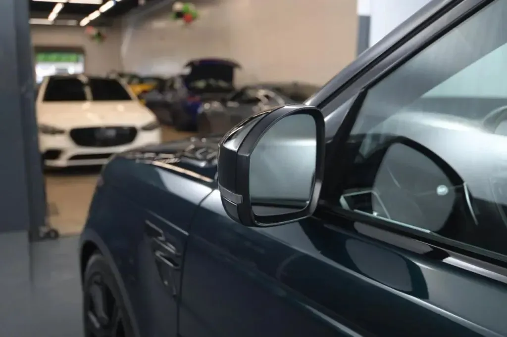 Land Rover Range Rover Sport photo 13