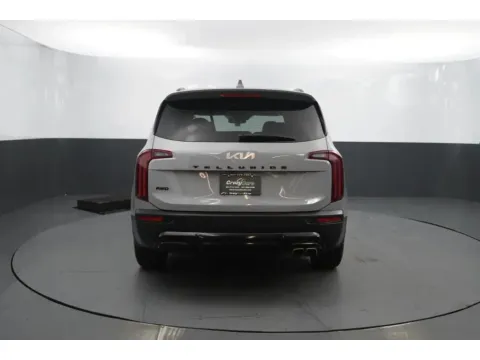 More photos of 2022 Kia Telluride SX Sport Utility 4D at Crazy Cars Hillside, NJ