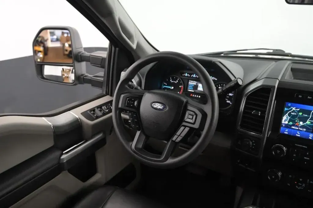 Ford F-250 photo 32