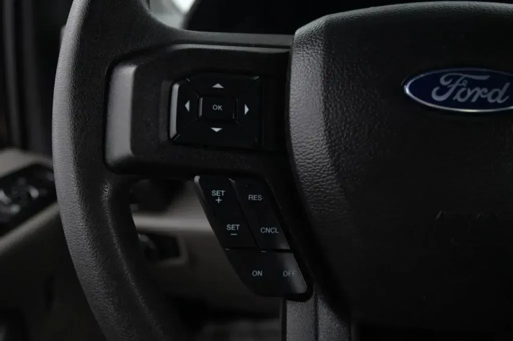 Ford F-250 photo 20