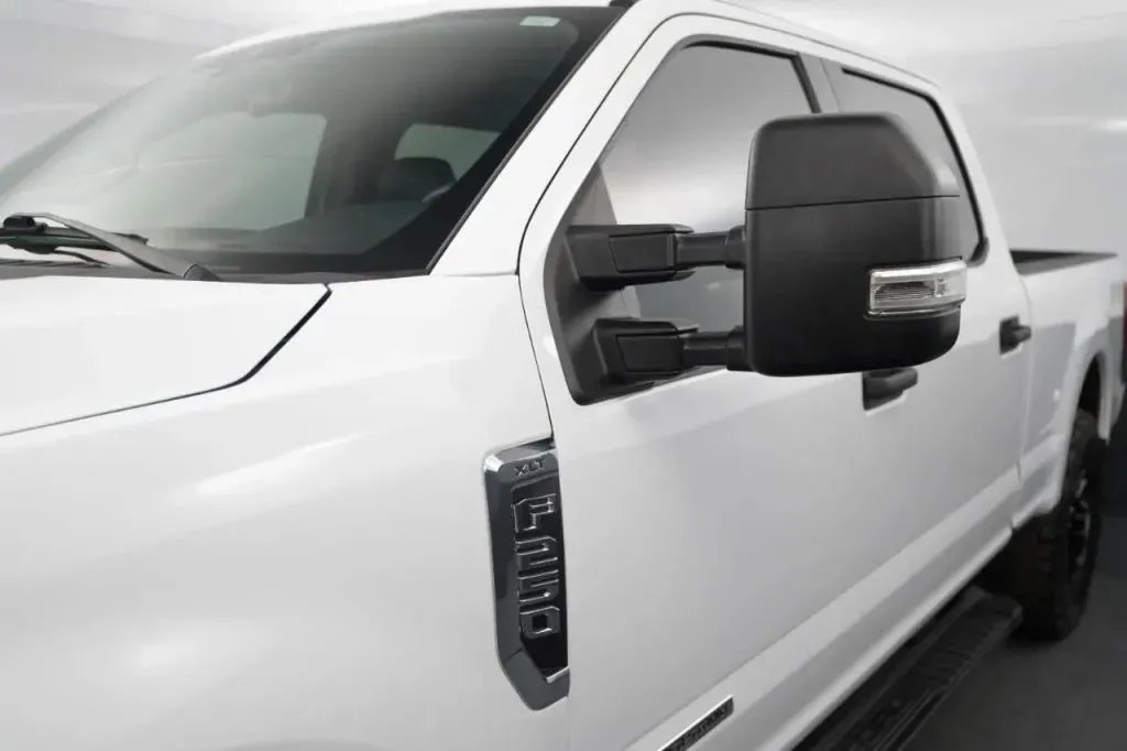 Ford F-250 photo 11