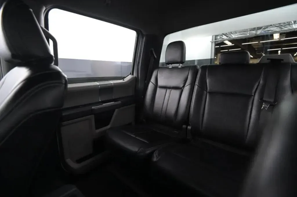 Ford F-250 photo 39