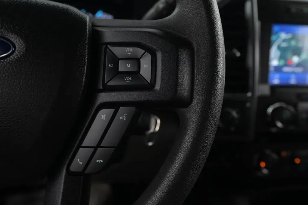 Ford F-250 photo 21