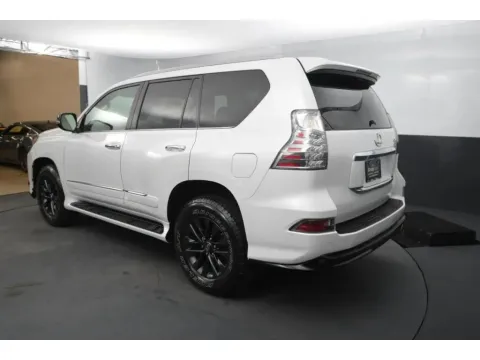 Another view of 2019 Lexus GX 460 Sport Utility 4D for sale in Hillside, NJ at Crazy Cars Hillside