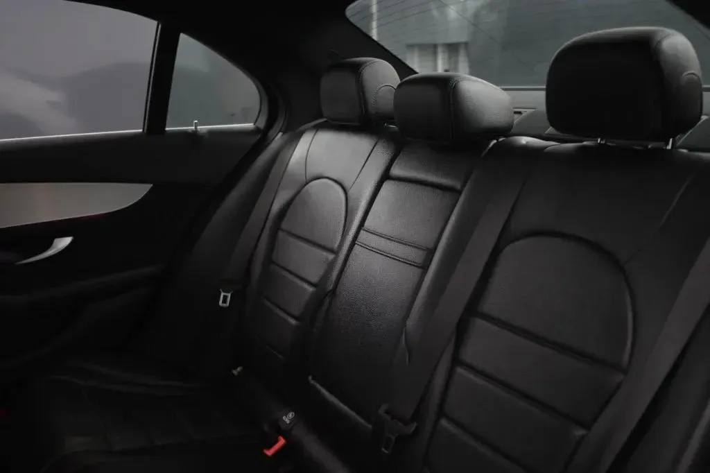 Mercedes-Benz C-Class photo 45