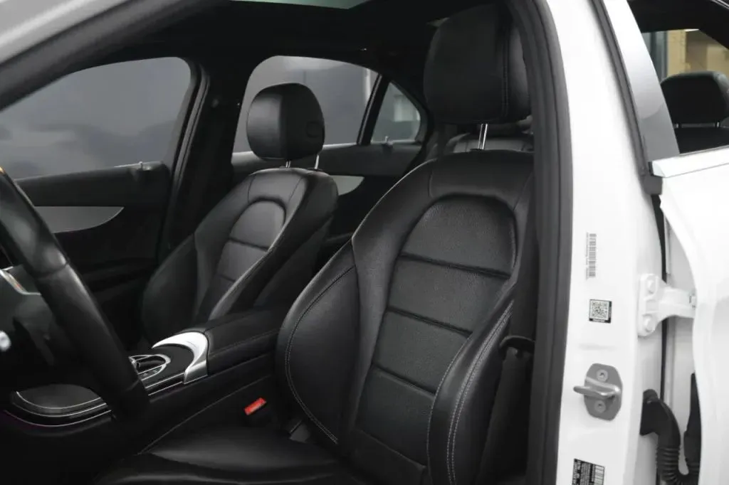 Mercedes-Benz C-Class photo 40