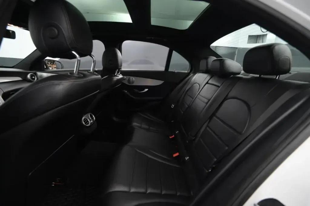Mercedes-Benz C-Class photo 42