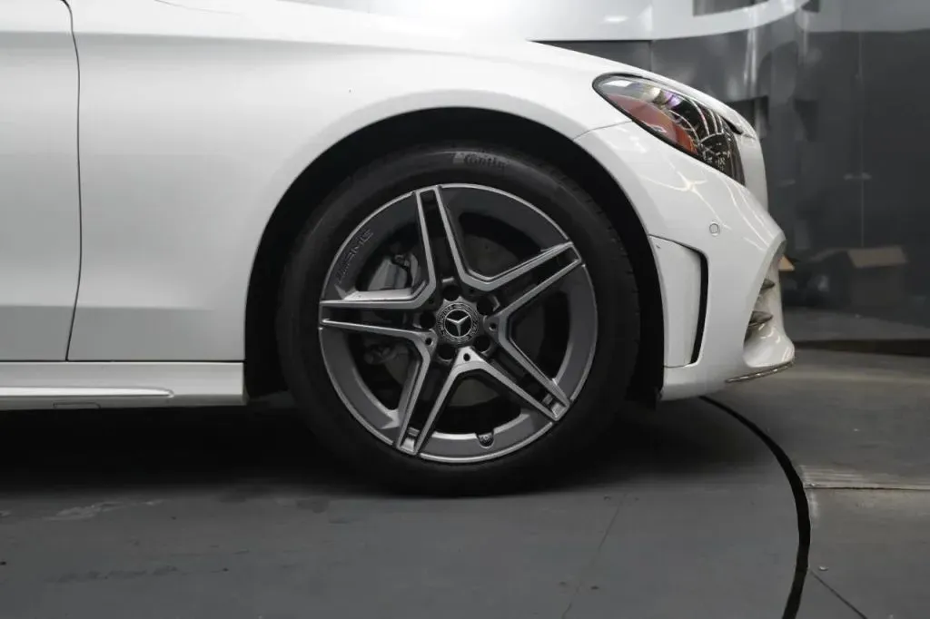 Mercedes-Benz C-Class photo 19