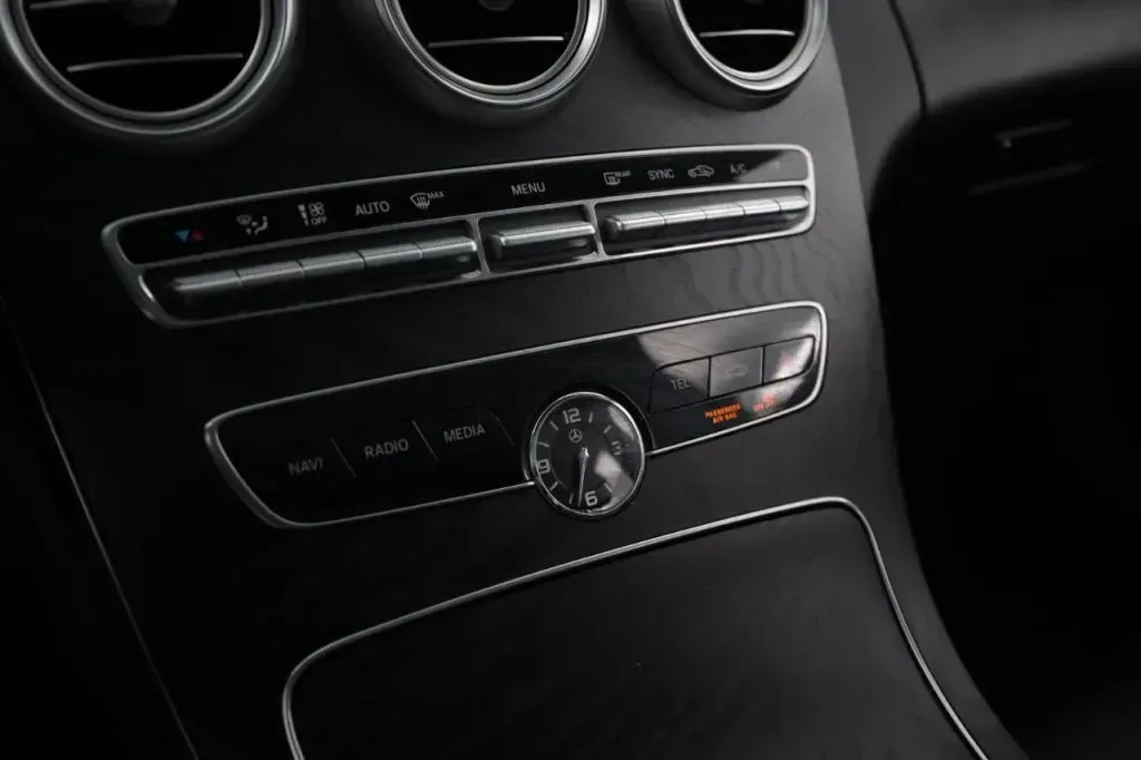 Mercedes-Benz C-Class photo 27