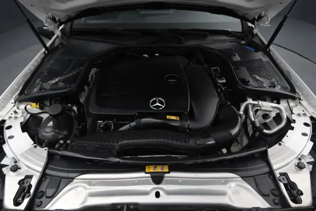 Mercedes-Benz C-Class photo 20