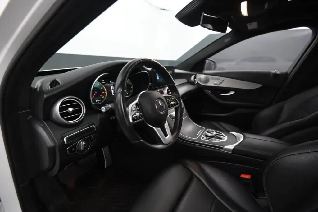 Mercedes-Benz C-Class photo 38