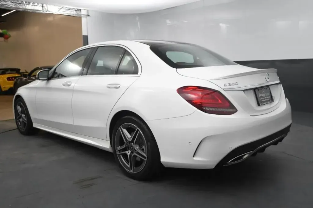 Mercedes-Benz C-Class photo 3