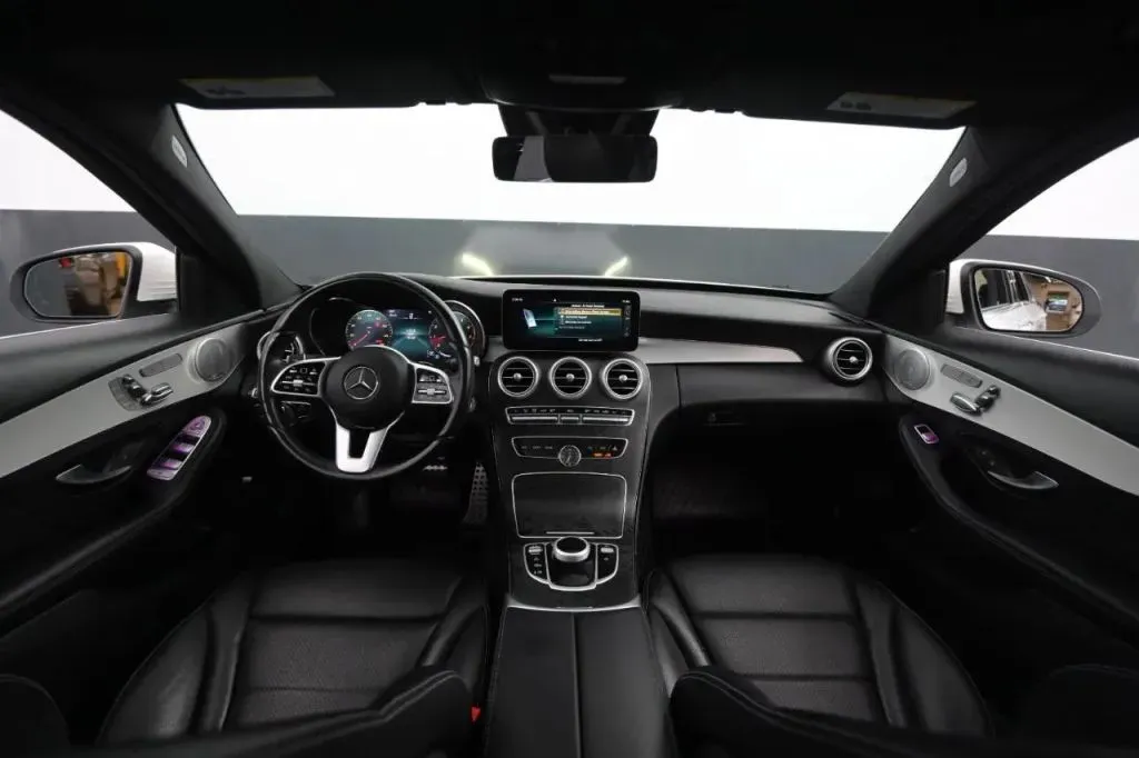 Mercedes-Benz C-Class photo 30