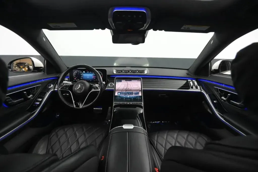 Mercedes-Benz S-Class photo 27