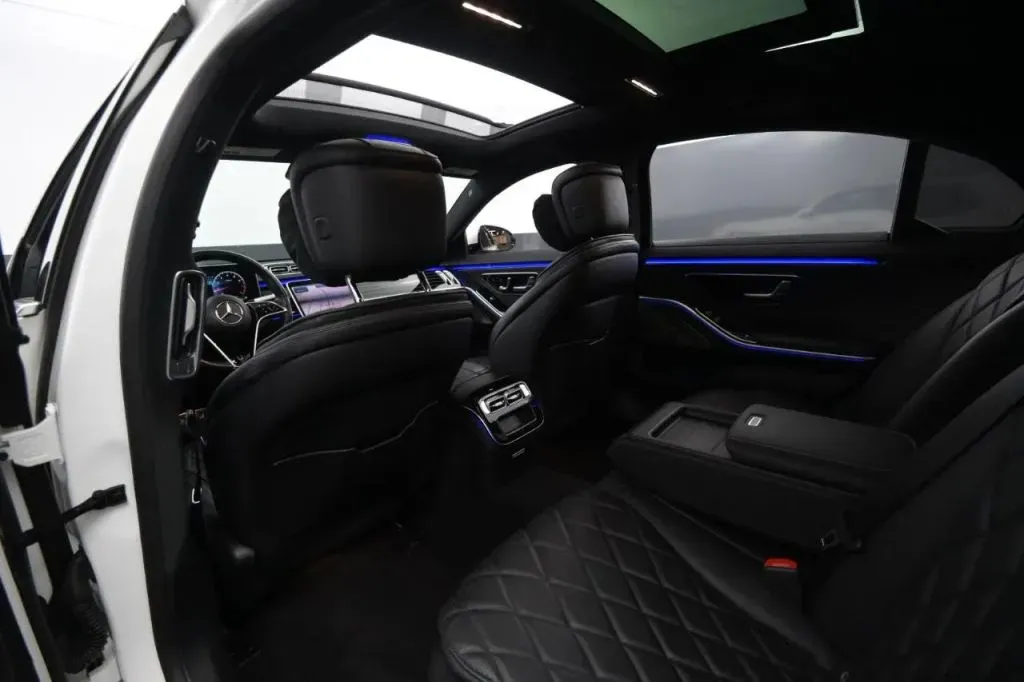 Mercedes-Benz S-Class photo 40