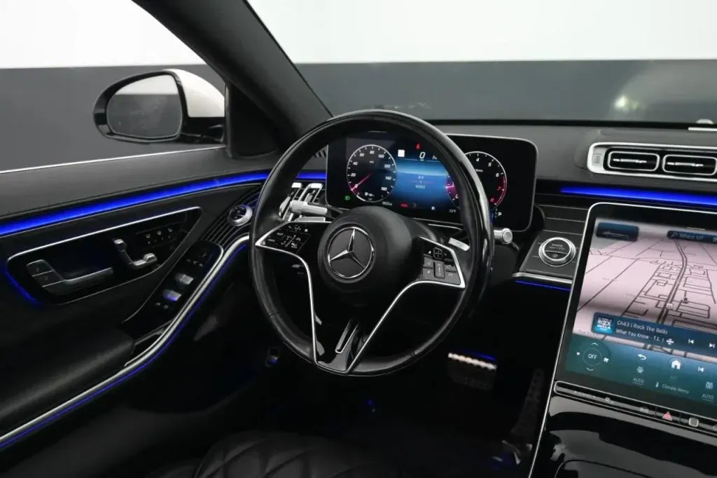 Mercedes-Benz S-Class photo 31