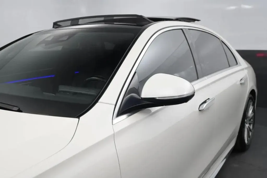 Mercedes-Benz S-Class photo 11