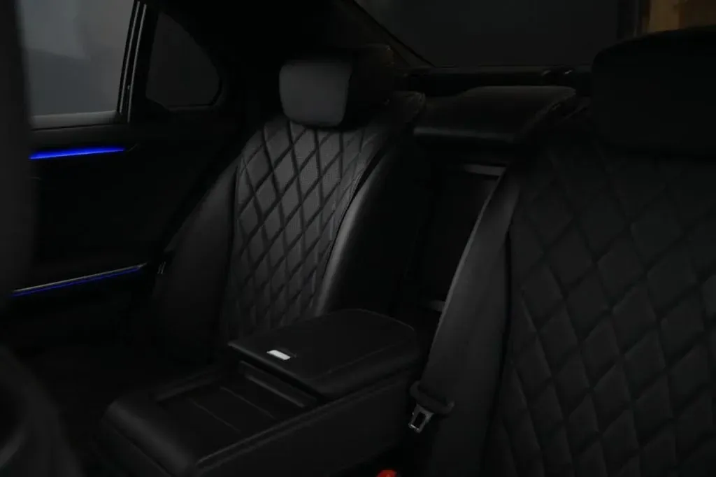 Mercedes-Benz S-Class photo 43