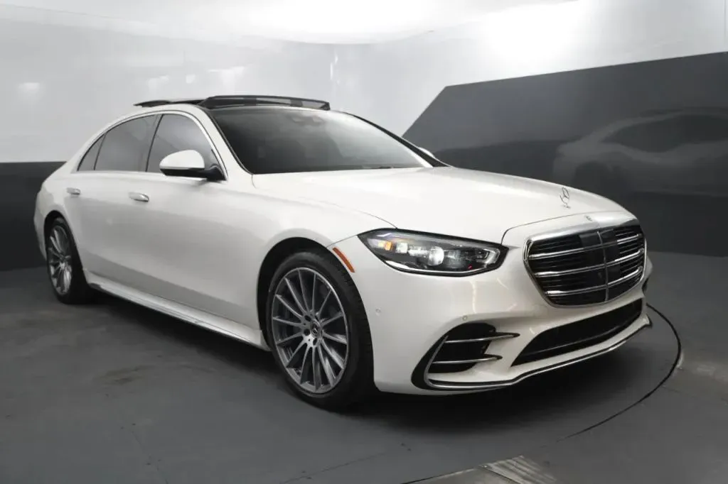 Mercedes-Benz S-Class photo 7