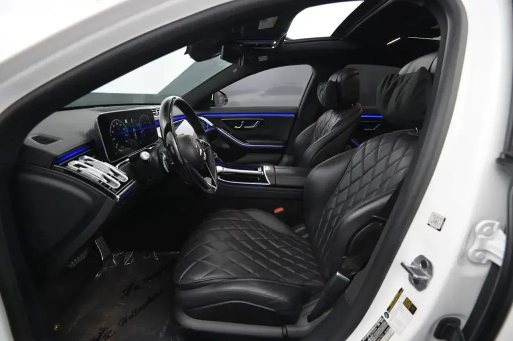 Mercedes-Benz S-Class photo 34