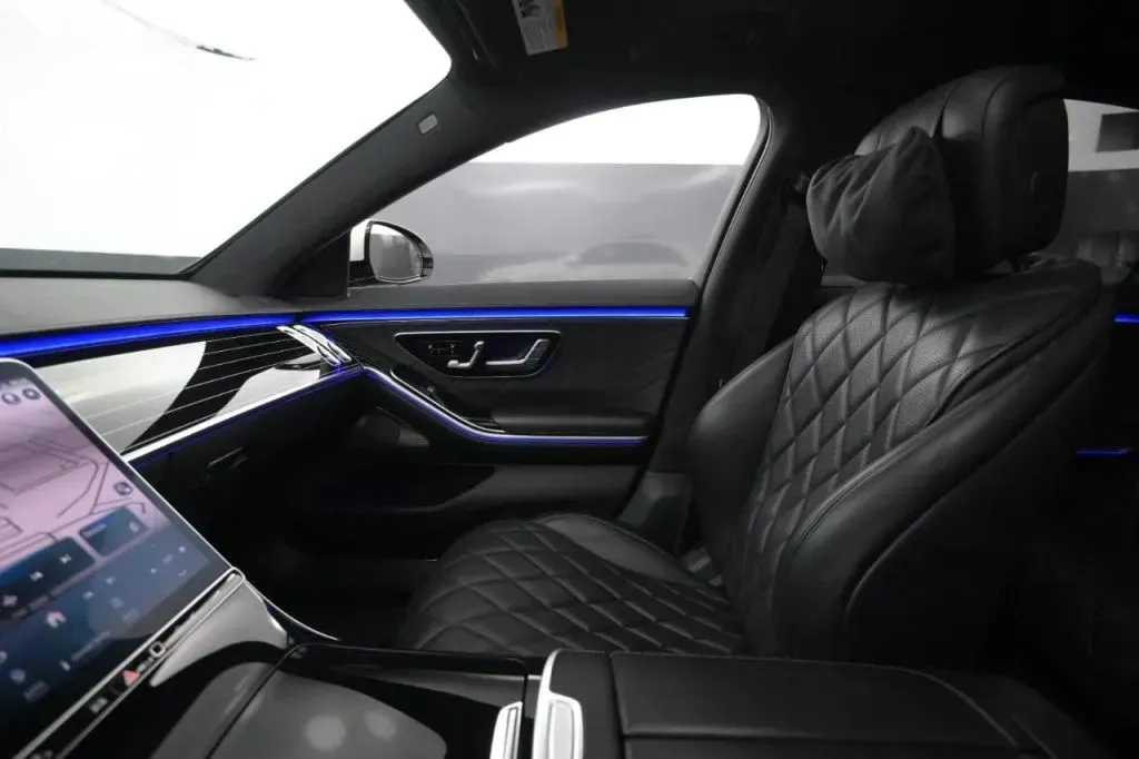 Mercedes-Benz S-Class photo 26