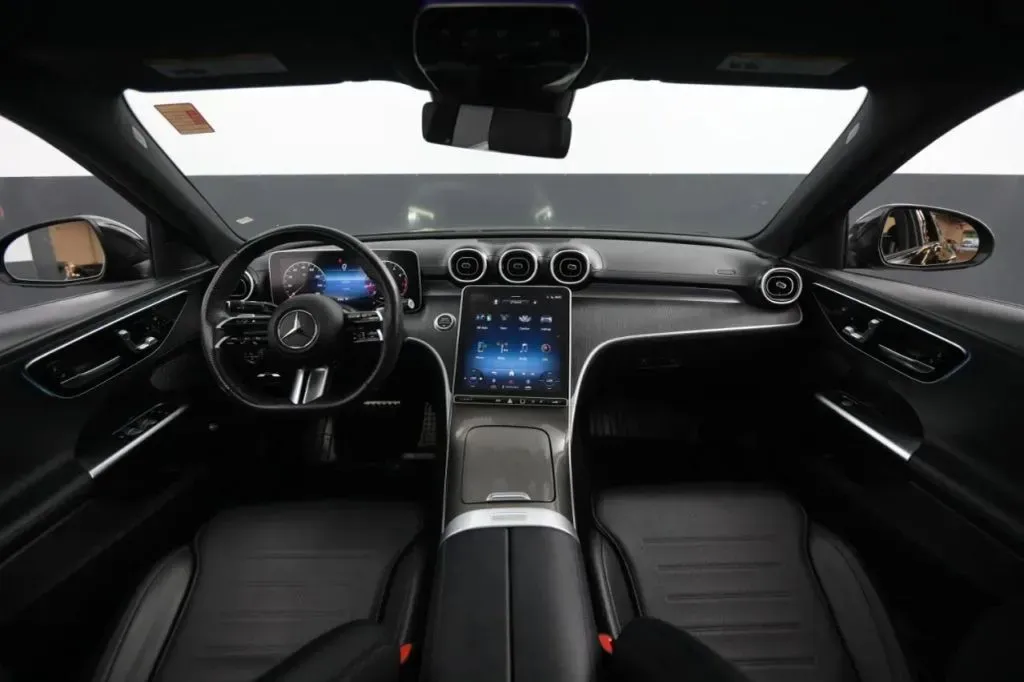 Mercedes-Benz C-Class photo 30