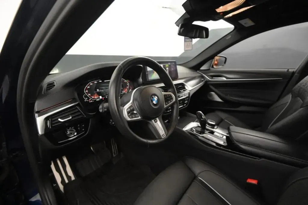 BMW 5 Series photo 41