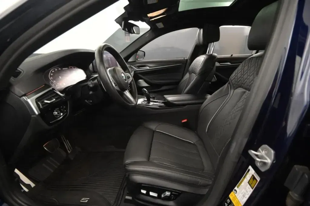 BMW 5 Series photo 40